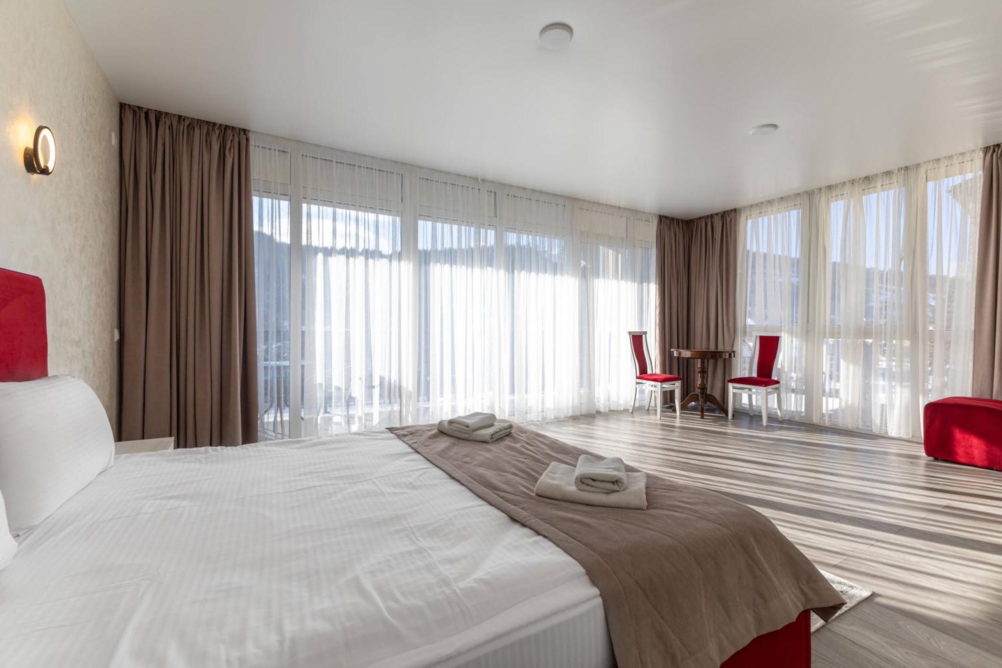 Gold Palace Wellness & Spa 부코벨 외부 사진